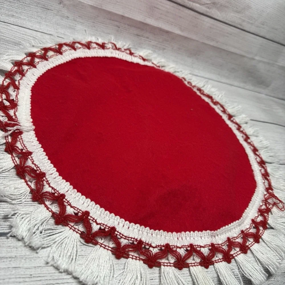 3 Vintage Christmas Doilies Centerpiece Granny Core Tassels Felt Round Doily